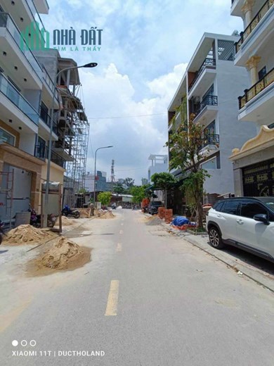 Bán đất tặng dãy nhà trọ 150m2 nhỉnh 28tr/m2, HXH Hà Huy Giáp, Quận 12