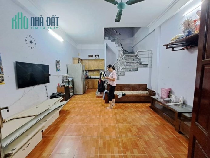Bán nhà Lý Tự Trọng, Hà Đông,  42 m2, 2 tầng, 4.8 m mặt tiền, giá 3.2 tỷ