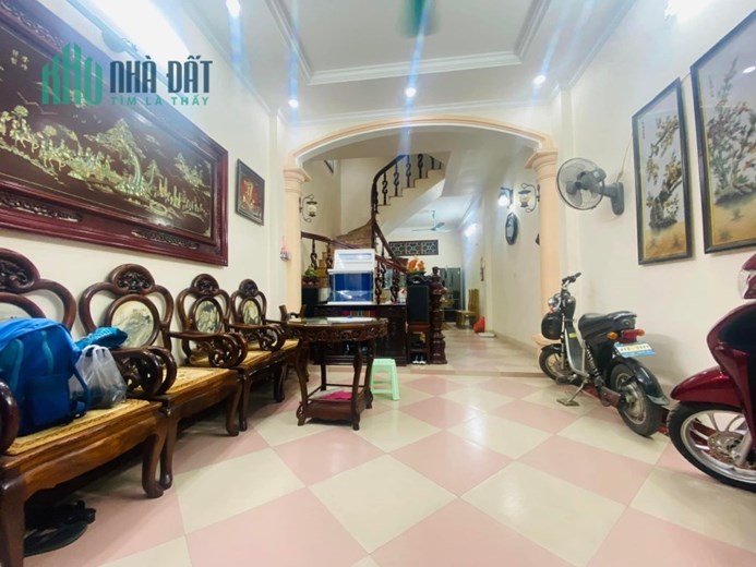 BÁN GẤP BẠCH MAI, NGÕ THÔNG, 2 THOÁNG, LÔ GÓC, 3 NGỦ, GẦN Ô TÔ 37m x 4T, NHỈNH 3 TỶ 0901753139