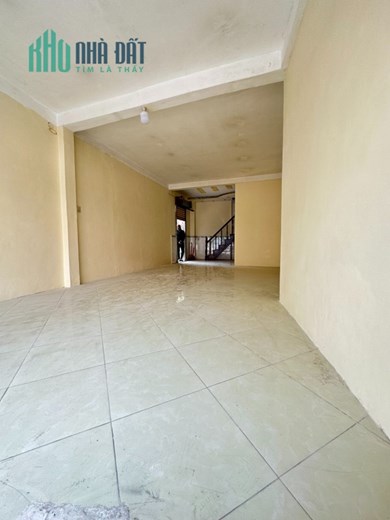 Cho thuê mặt bằng đường lớn gần công viên Biên Hùng