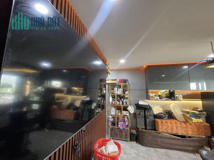 CHỦ CẦN BÁN CĂN CC PENHOUES TRÊN KHÔNG - VIEW ĐẸP - 76m2 , NHỈNH 2 TỶ