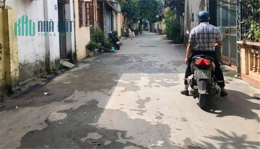TIN ĐƯỢC KHÔNG ! P XUÂN LA, 55M2, 3 TẦNG, DÂN XÂY, Ô TÔ ĐỖ 15M, CHỈ NHỈNH 4 TỶ.