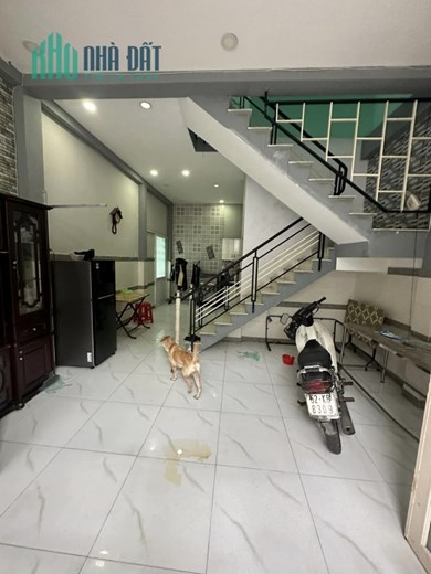 Bán nhà 2 tầng 2PN, 42m2, Tỉnh Lộ 10, Bình Trị Đông, Bình Tân, chỉ 2.6 tỷ TL