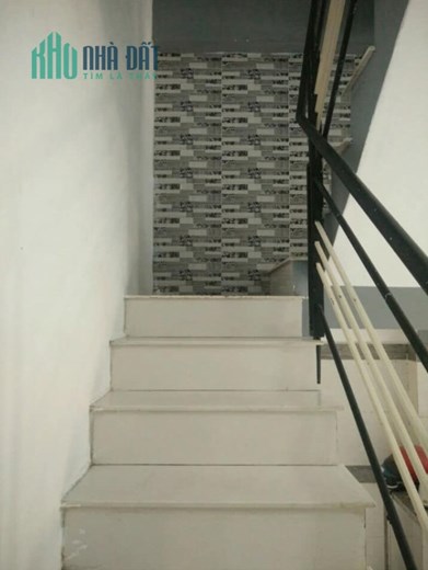 Bán nhà 2 tầng 2PN, 42m2, Tỉnh Lộ 10, Bình Trị Đông, Bình Tân, chỉ 2.6 tỷ TL