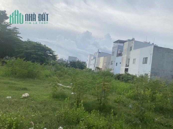 Quá rẻ! 330m2 đất full thổ cư, 2 MT trước sau - Xây dựng tự do - Xe tải tới đất - ĐÀO TRÍ