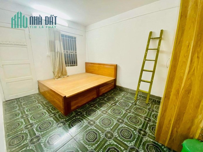 💥Siêu tập thể Đại học Luật, Nguyên Hồng 90m, 4PN, tiện ích tha hồ, chỉ 2.3 tỷ💥