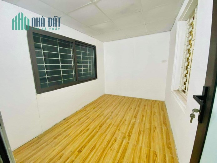 💥Siêu tập thể Đại học Luật, Nguyên Hồng 90m, 4PN, tiện ích tha hồ, chỉ 2.3 tỷ💥