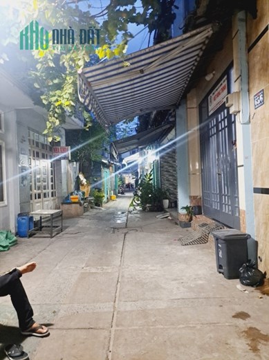 Bán Nhà Siêu Phẩm Đẹp Ở Ngay 2 Tầng hẻm Xe Hơi 5m Chỉ Nhĩnh 3 Tỷ