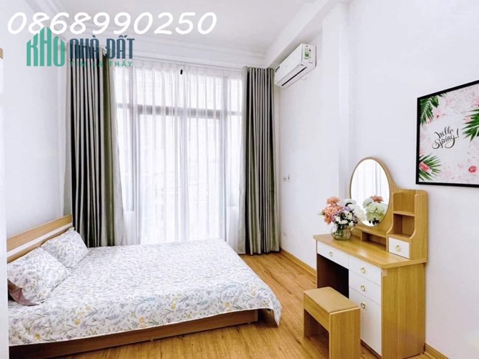 CCMN Chùa Láng Gần ô tô, ngõ thông DT 65m x 7T Giá 10 tỷ (Thương Lượng)