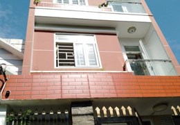 "Cực Hót, Nhà trung tâm Thị Trân Hóc Môn. 5 x 20, 100m2, 4 tầng 6pn chỉ 4.5 tỷ 0908233029