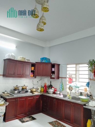 "Cực Hót, Nhà trung tâm Thị Trân Hóc Môn. 5 x 20, 100m2, 4 tầng 6pn chỉ 4.5 tỷ 0908233029
