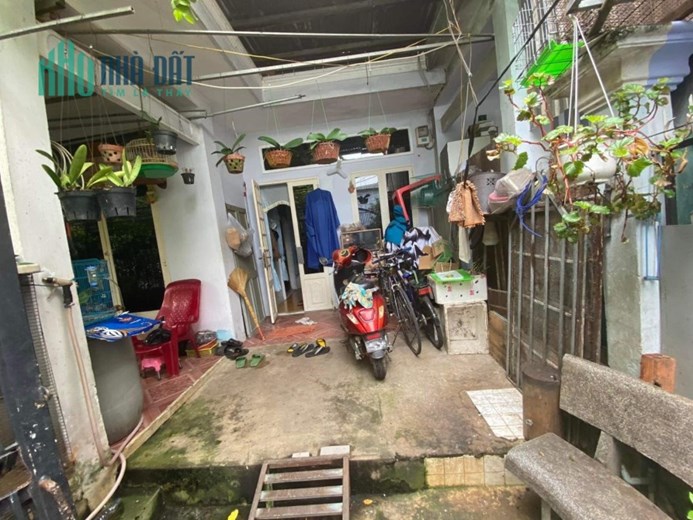 Bán gấp nhà Nguyễn Văn Tăng, Long Thạnh Mỹ Thủ Đức, 109m2, giá chỉ hơn 3 tỷ.
