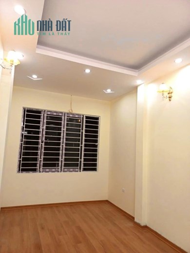 Bán nhà Đường Láng,Đống Đa 28m2 x 5Tầng,Kinh doanh,Ôtô,ngõ thông, giá 5.5 tỷ 0969693855