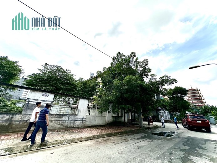 CƠ HỘI MUA Ở VÀ ĐẦU TƯ đất Biệt thự trung tâm Bình Thạnh ngay đường bờ kè Xuyên Tâm khởi công 2024.