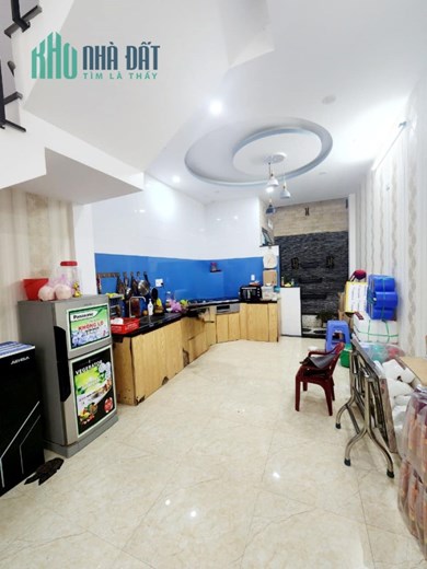 Bán Nhà Mặt Tiền Nguyễn Hoàng, P Đống Đa, Quy Nhơn , 56m2 , 3 Mê , Giá 3 Tỷ 990 Tr