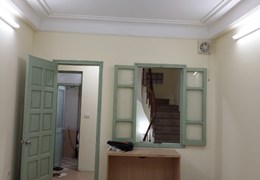 Cho thuê nhà 5 tầng ngõ  Thái Hà Đống Đa 50m2 6 ngủ 4WC