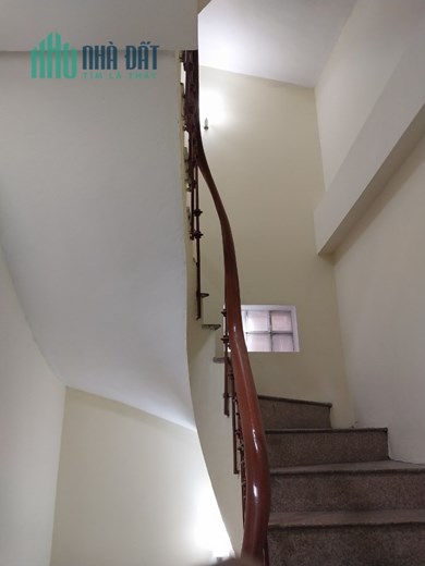 Cho thuê nhà 5 tầng ngõ  Thái Hà Đống Đa 50m2 6 ngủ 4WC