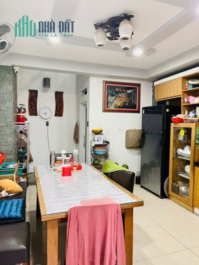 Cách Mạng Tháng 8, HXH. P15  Quận10, 64m2, 5 tầng