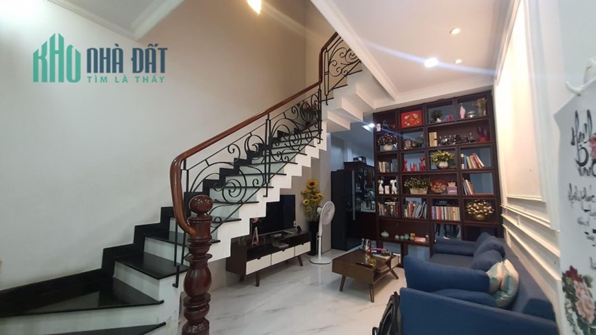NHÀ ĐẸP KHU VIP - HẺM Ô TÔ - MỚI ĐẸP Ở NGAY - SÁT BÊN QUẬN 1 - NGUYỄN CỬU VÂN - 70M - 12 TY