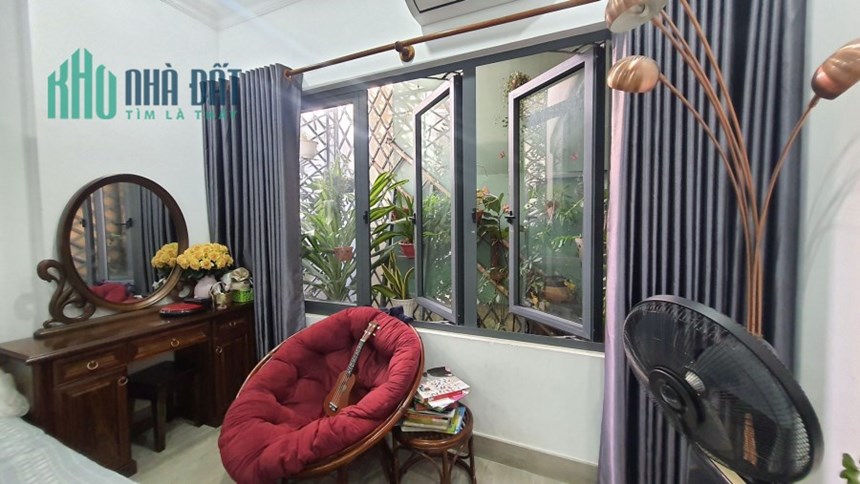 NHÀ ĐẸP KHU VIP - HẺM Ô TÔ - MỚI ĐẸP Ở NGAY - SÁT BÊN QUẬN 1 - NGUYỄN CỬU VÂN - 70M - 12 TY