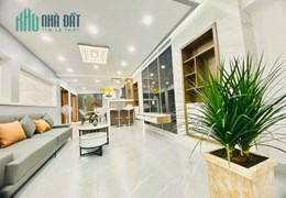 Nhà đường số Tân kiểng, quận 7, DT 5.5x17m, lộ lớn, ô tô ngủ trong nhà, 7 tỷ