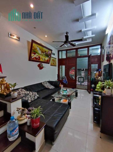 Bán Nhà Phố Ngọc Hà 55m2 x 5 tầng, 6 phòng ngủ đầy đủ công năng, gần Phố ngõ nông, giá đầu tư chỉ