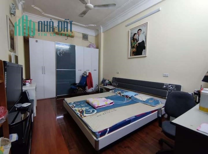 Bán Nhà Phố Ngọc Hà 55m2 x 5 tầng, 6 phòng ngủ đầy đủ công năng, gần Phố ngõ nông, giá đầu tư chỉ