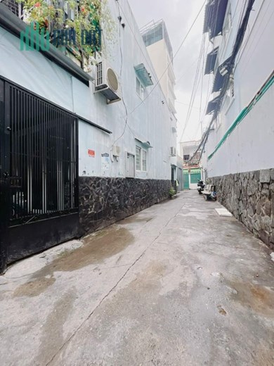 Bán Nhà cấp 4 71m2 Tôn Đản P15 _ Q4  Gần mặt tiền Đường Giá: 4.7 tỷ