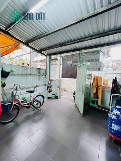 Bán Nhà cấp 4 71m2 Tôn Đản P15 _ Q4  Gần mặt tiền Đường Giá: 4.7 tỷ