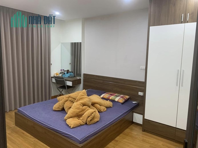 Bán Nhà Đẹp Hoa Bằng Phân Lô - Ô Tô  40m2 x 5 Tầng, MT 5.5m, Giá nhỉnh 8 Tỷ