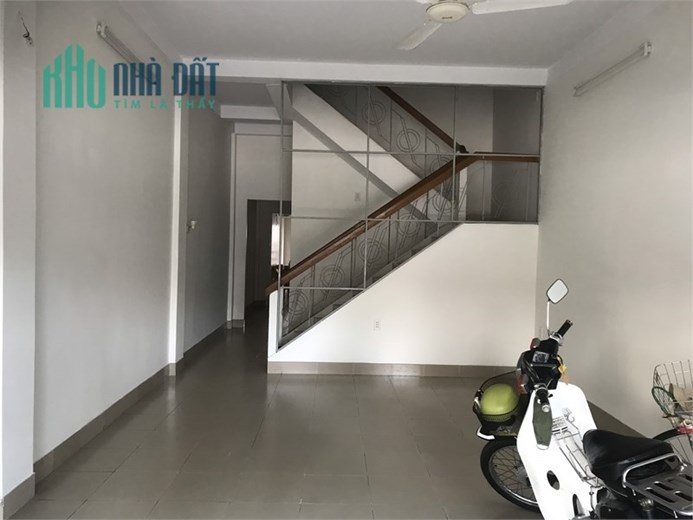 Cho thuê mặt bằng cạnh chợ nam kỳ khởi nghĩa P4, TPVT