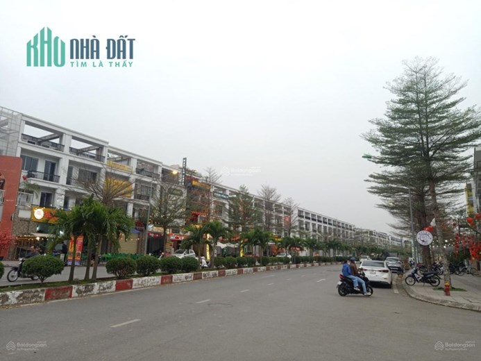 cho thuê liền kề 2 mặt thoáng, đường 36m, kinh doanh ngày đêm, sầm uất bậc nhất HUD Sơn Tây.