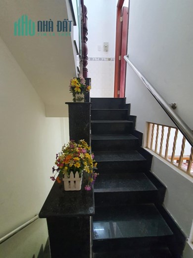 Bán nhà đẹp 3 tầng 2PN, 25m2, Hẻm xe hơi, Bà Hom, Quận 6, chỉ 3.8 tỷ TL