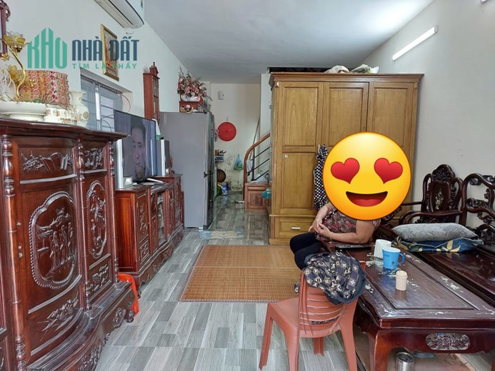 Bán nhà Âu Cơ, 38m2, C4, mt3.8m, ô tô, kinh doanh, 1.9 tỷ, Tây Hồ.