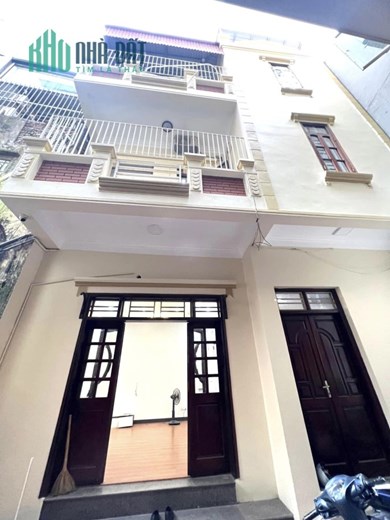 Cực Hiếm, Bán nhà Dịch Vọng Cầu Giấy 46m2, 4 tầng cách phố 1 nhà chỉ hơn 5 tỷ