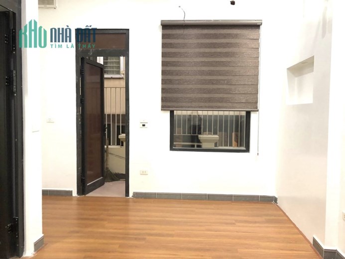 Cực Hiếm, Bán nhà Dịch Vọng Cầu Giấy 46m2, 4 tầng cách phố 1 nhà chỉ hơn 5 tỷ