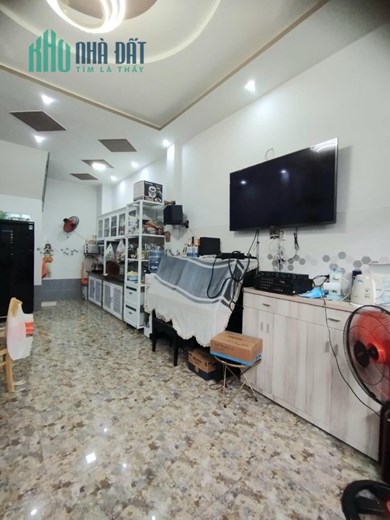 NHÀ DT 4.2x9.5M - 3 TẦNG MỚI TOANH - CHỈ 4.X TỶ - LUỸ BÁN BÍCH