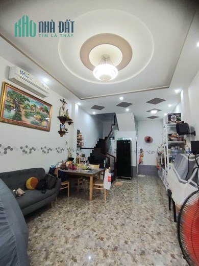 NHÀ DT 4.2x9.5M - 3 TẦNG MỚI TOANH - CHỈ 4.X TỶ - LUỸ BÁN BÍCH