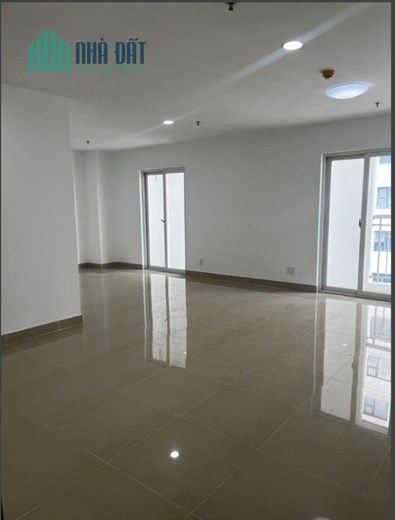 Bán căn hộ Chung cư Charm Plaza 1, Bình Dương, giá 1 tỷ 700