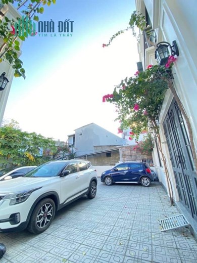 Nhà 2 tầng Vị trí đẹp, khu dân cư như phố Tây đáng sống