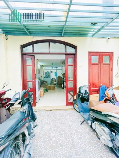 Cần bán nhà phân lô duy nhất 183 Hoàng Văn Thái cần bán, ô tô đỗ cửa