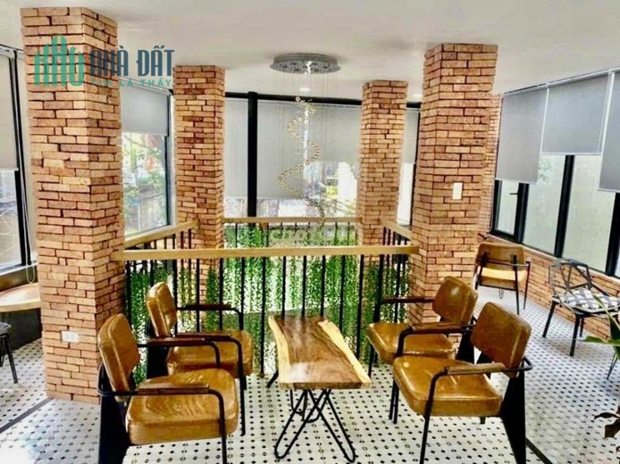 Bán nhà Mặt tiền Hoa ngay Phan Xích Long, Phú Nhuận, ngang 8m, 5 tâng, thuê 60tr, 15.8 tỷ