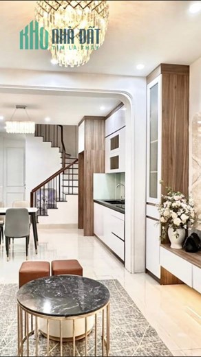 CẦN BÁN GẤP NHÀ PHỐ TÔN ĐỨC THẮNG, NHÀ 36M x 5 TẦNG MỚI ĐẸP HIỆN ĐẠI VỀ Ở NGAY GIÁ CHỈ 4 TỶ 3 TRĂM