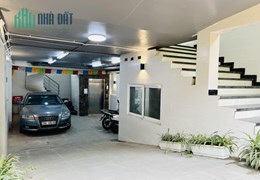 Cho thuê nhà phố Võng Thị ,100m2 x 8 tầng ,MT 6m , giá 95tr