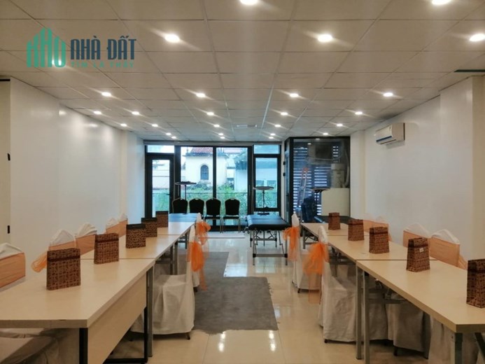 Cho thuê nhà phố Võng Thị ,100m2 x 8 tầng ,MT 6m , giá 95tr