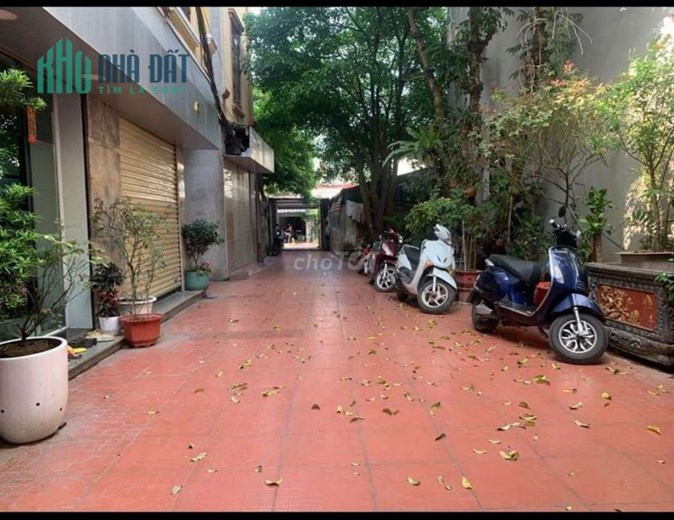 Chính chủ cần bán nhà 3 tầng tại Thạch Bàn, Long Biên, Hà Nội.