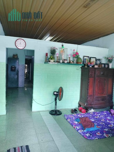 Nhà mặt tiền đường 10 phước bình DT 86m cấp 4 khu tiện ích