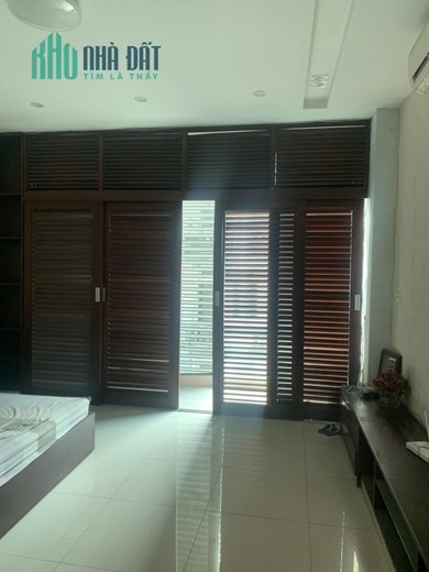 Cho thuê nhà phố Hào Nam ,60m2 x7 tầng ,MT 6m , giá 30tr