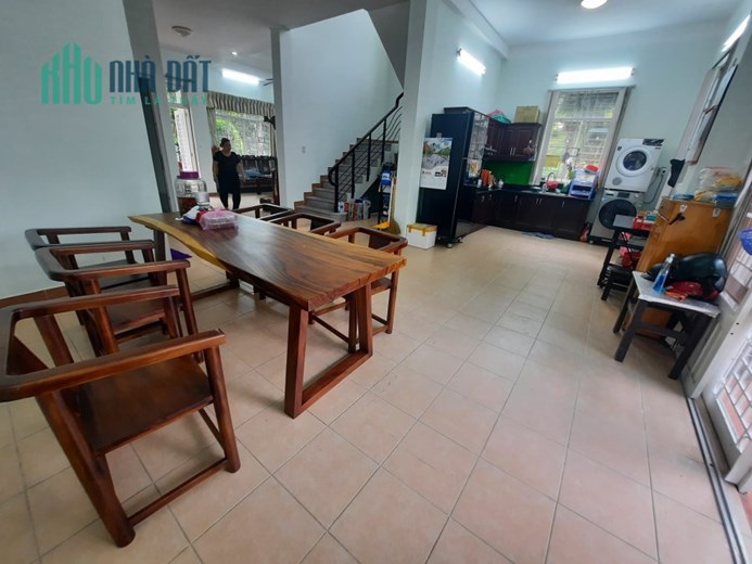 Bán căn biệt thự vew sông công viên 2 mặt tiền KẾ BÊN NHÀ DIỄN VIÊN NGƯỜI MẪU DIỄM MY 9X 312m2 Giá