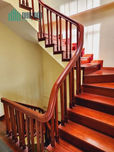 Nhà đẹp Nguyễn Văn Cừ, 55m x 6 tầng, MT 6m, thang máy, hai thoáng, 8 tỷ
